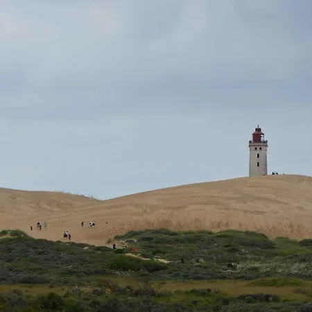Unique Location On A Large Sunny Natural Plot 度假居 Ålbæk