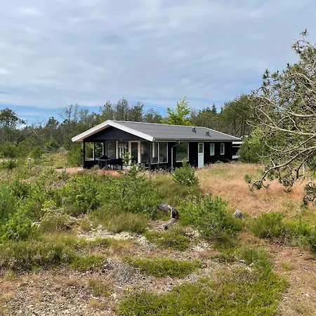 Holiday home Unique Location On A Large Sunny Natural Plot Aalbaek
