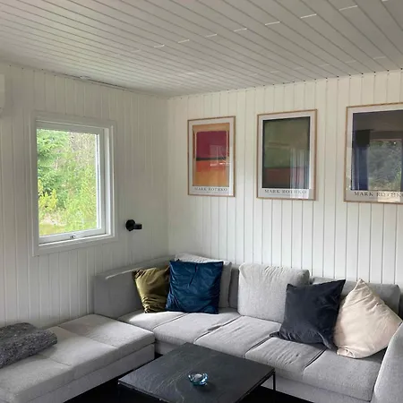 度假居 Unique Location On A Large Sunny Natural Plot *