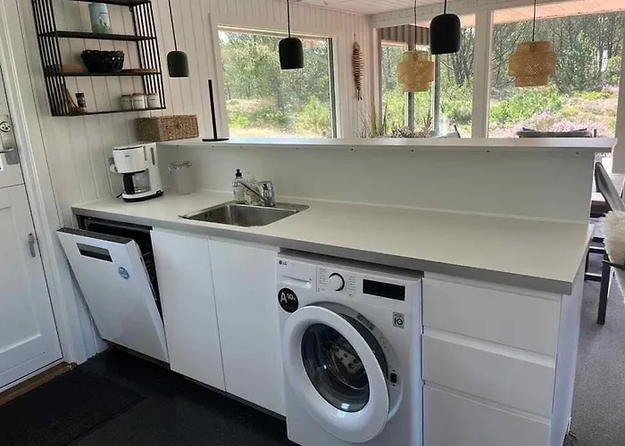 بيت للعطل Unique Location On A Large Sunny Natural Plot